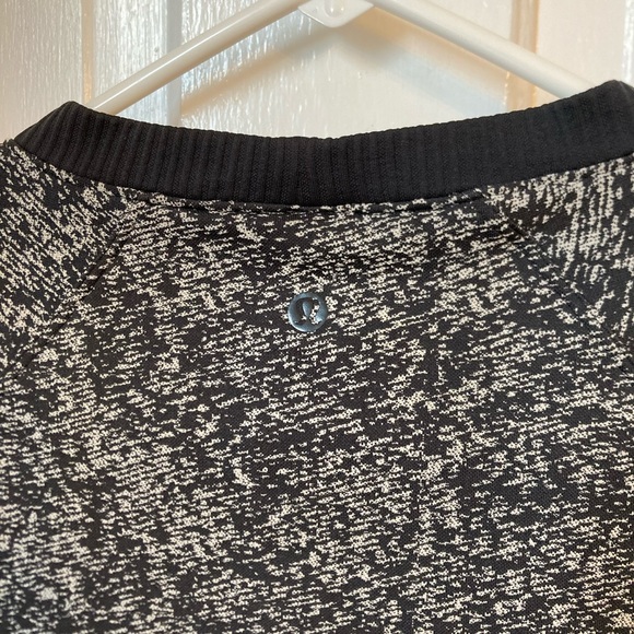 Lululemon Rest Less Pullover Black White Size 8 - Picture 6 of 7